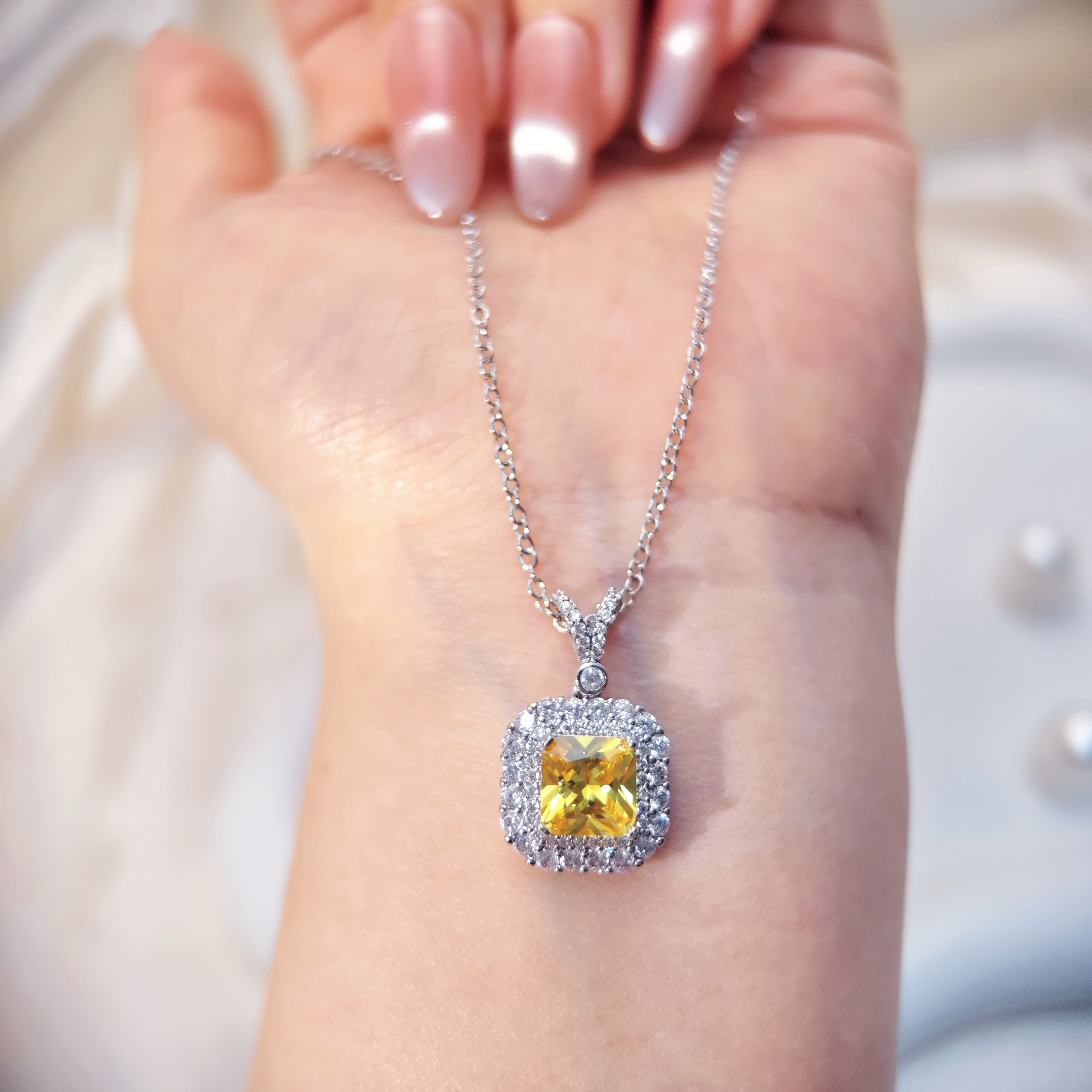 The Lost Love In The Banquet