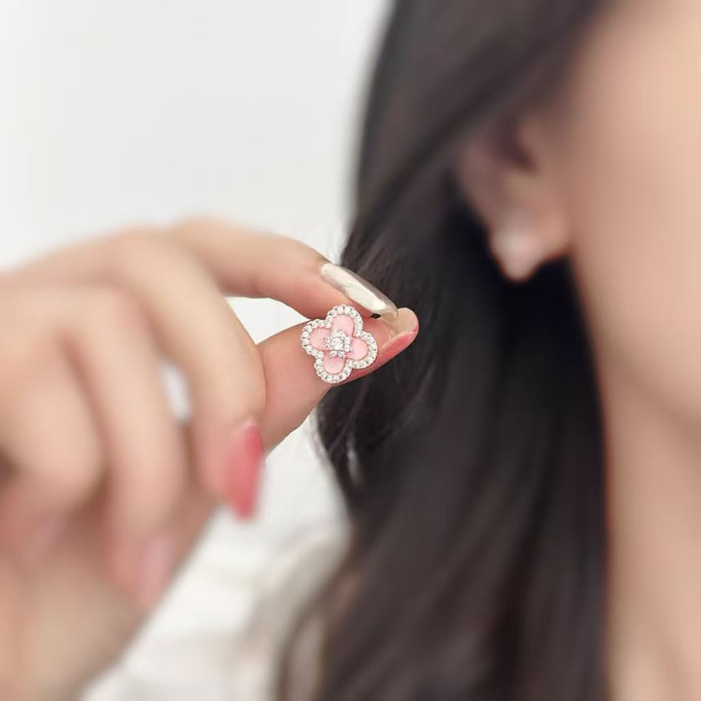 Rosé Bloom-Ear Rings